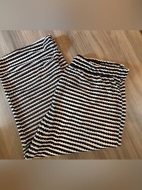 Time & Tru Striped Black and White Wide Leg Pants with Elastic Waist- size 3X